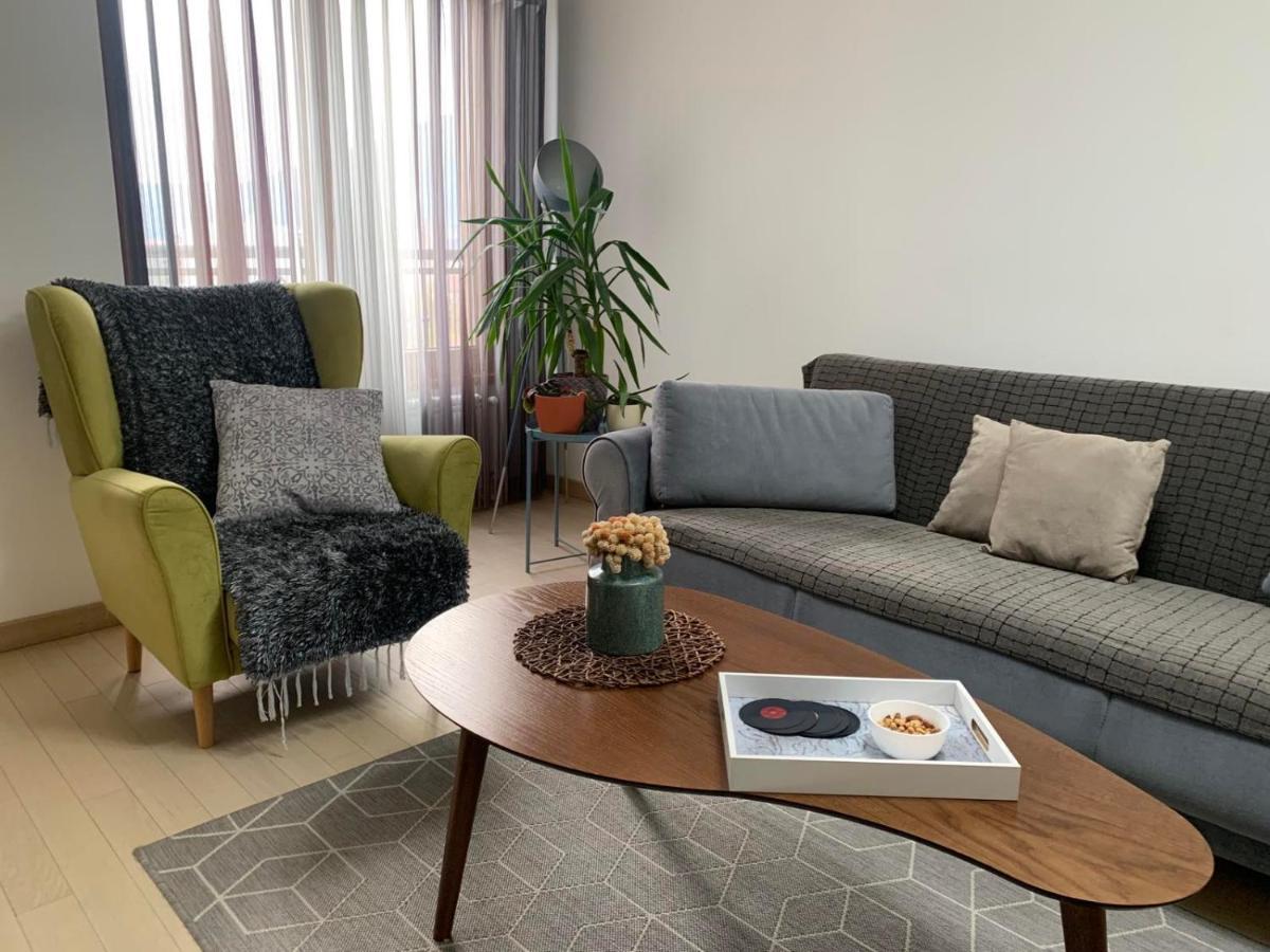 Modern Flatiron Apartment, Skopje Center Eksteriør billede