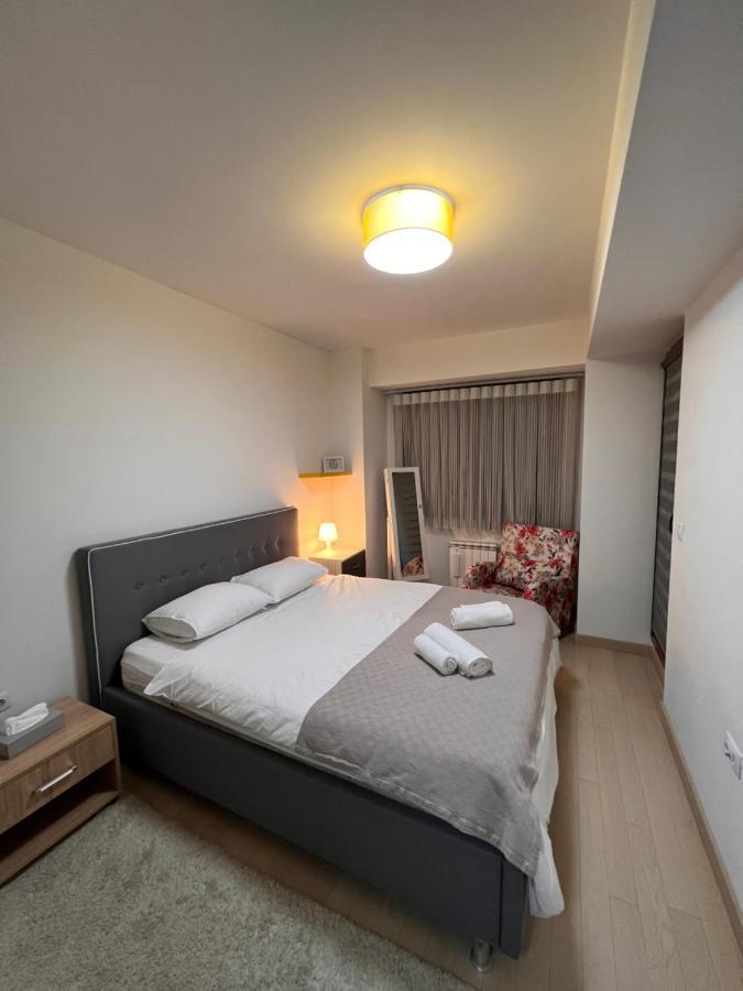Modern Flatiron Apartment, Skopje Center Eksteriør billede